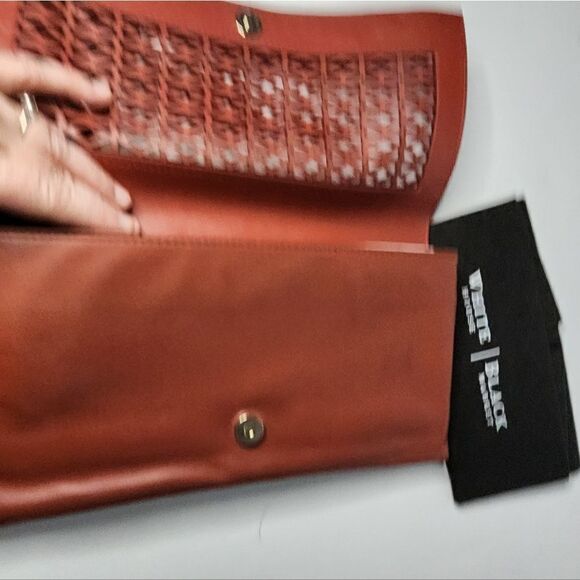 White House black market hand bag New With Tags Laser Cuts Burnt Redish Orange - Picture 8 of 9